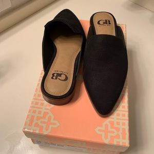 Gianni Bini black pointy toe mules